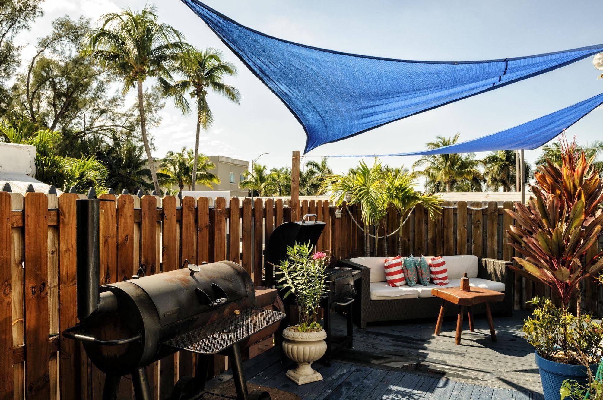 Hollywood Beach Suites And Hotel Екстер'єр фото