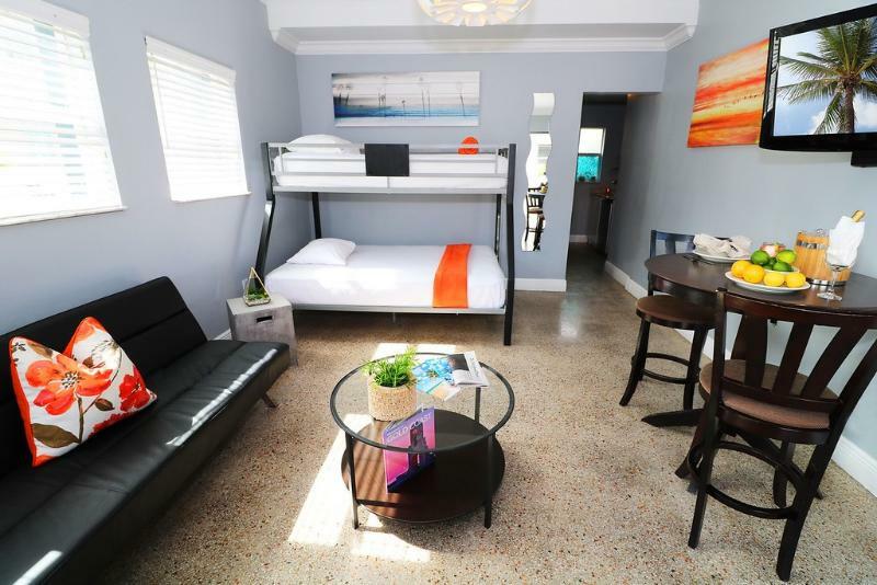 Hollywood Beach Suites And Hotel Екстер'єр фото